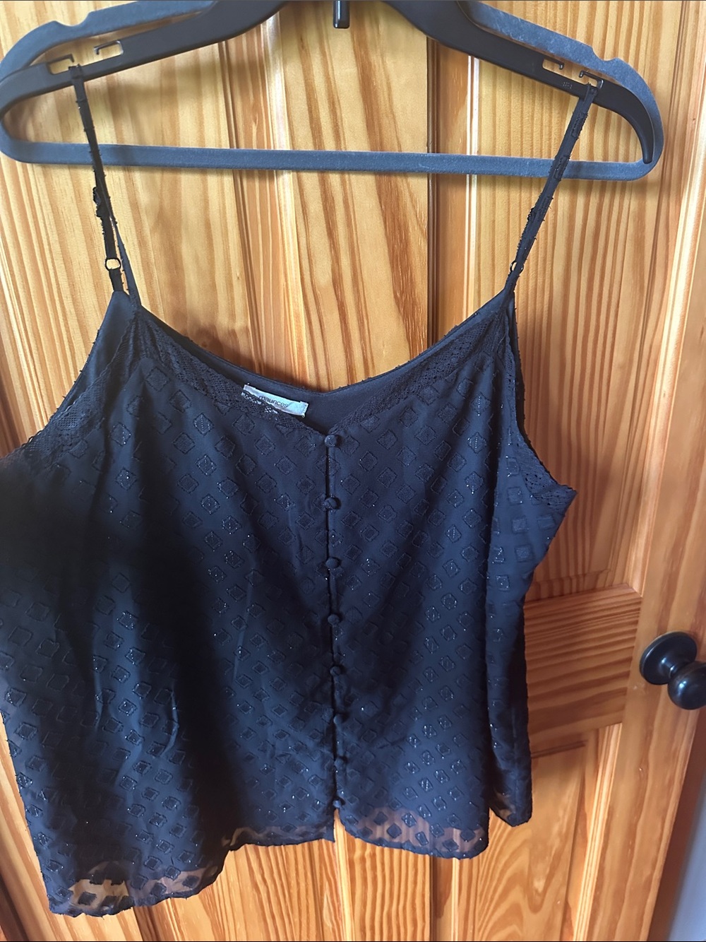 Black Lace-Textured Spaghetti Strap Tank Top - Women Maurices Large